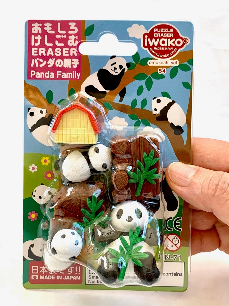 383001 IWAKO PANDA FAMILY ERASERS CARD-SINGLE