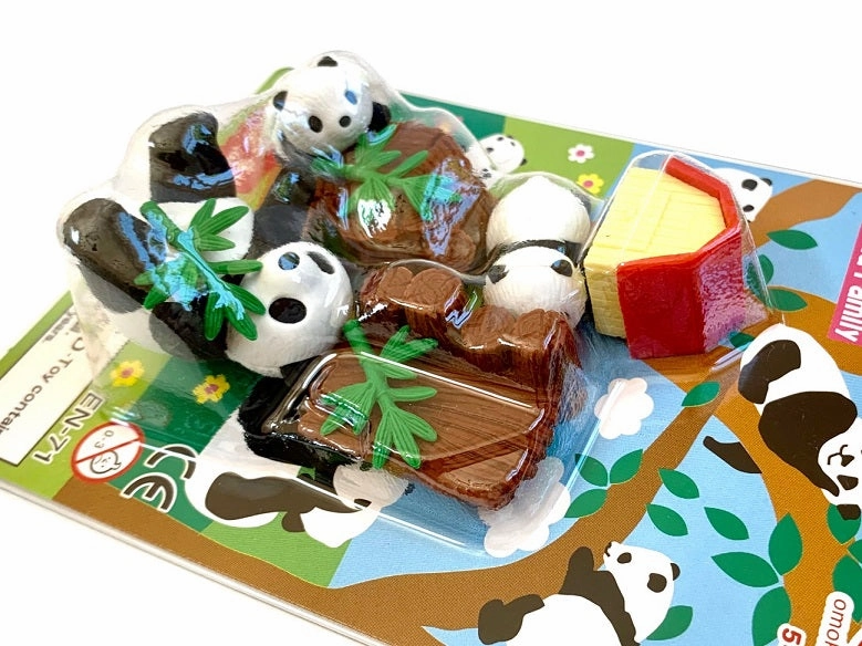 383001 IWAKO PANDA FAMILY ERASERS CARD-SINGLE