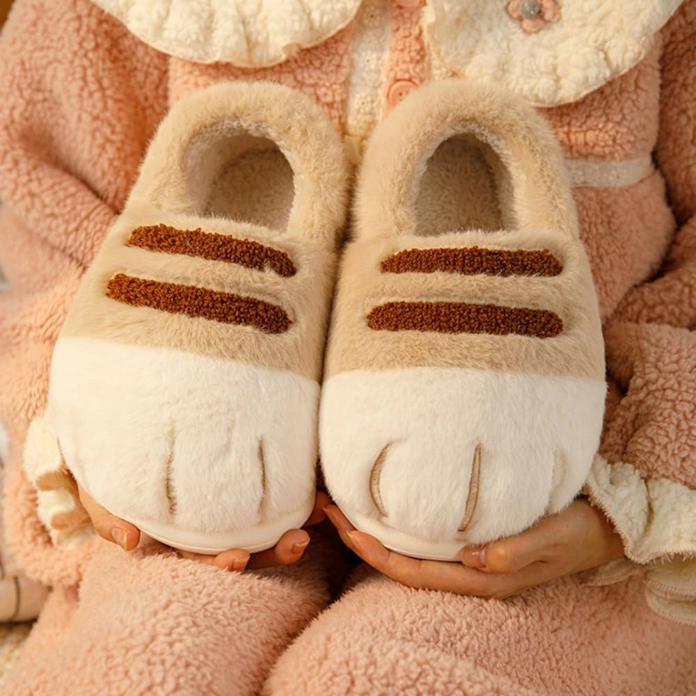 Cat Paw Slippers For Women ，Winter Indoor And Outdoor Warm Home Cat Claw Slippers, Ladies Cute Thick Non-Slip Plush Slippers