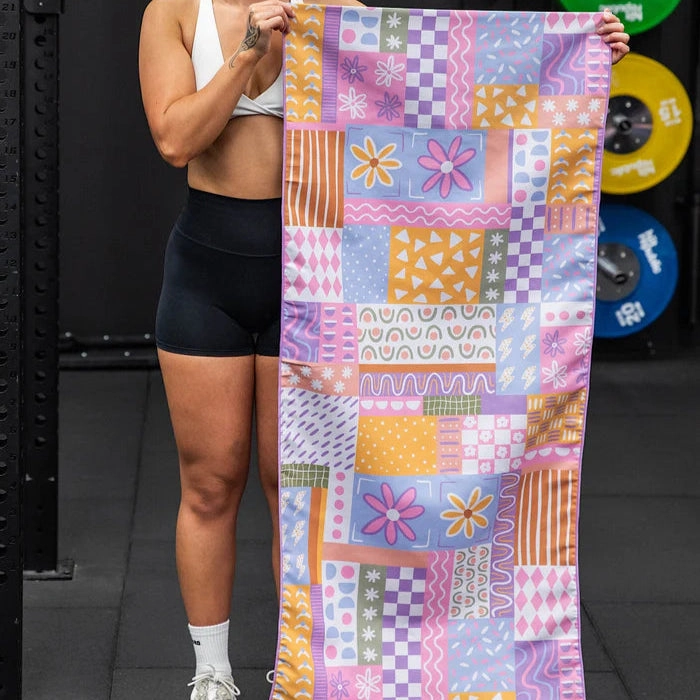 Cheeky Winx Hooded Gym Towel