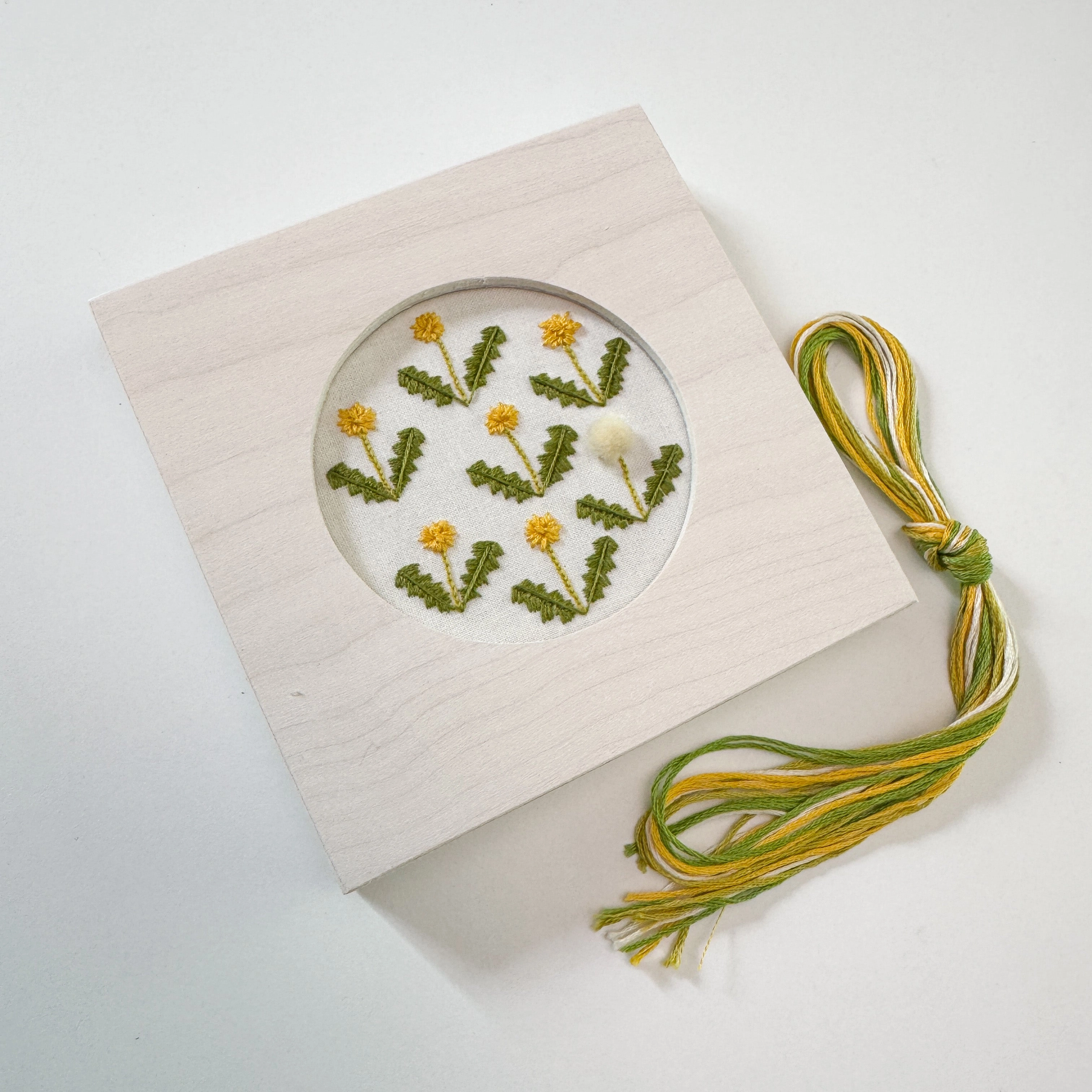 Dandelion Field Embroidery Kit with Frame