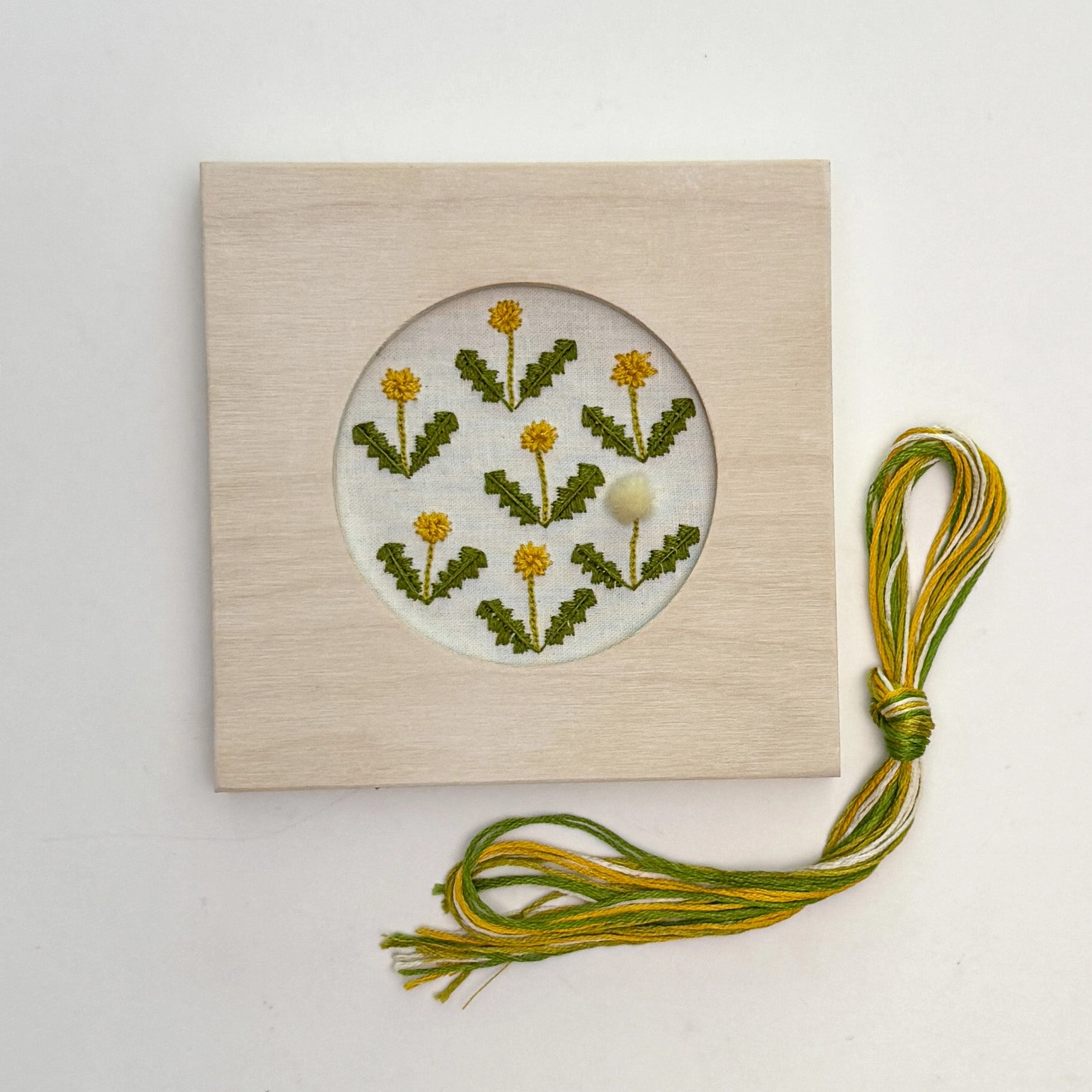 Dandelion Field Embroidery Kit with Frame