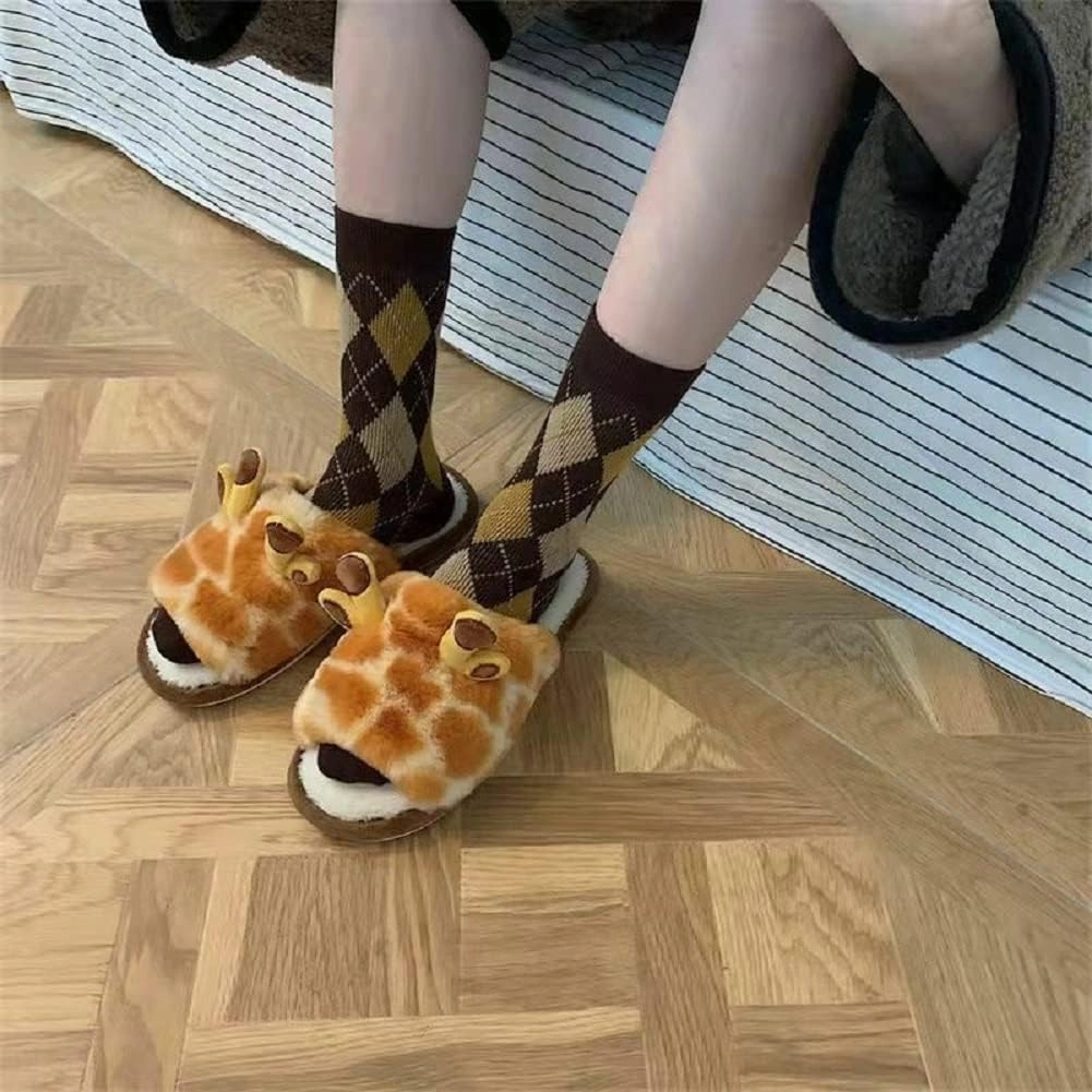 Giraffe Slippers for Women, Cute Plush 3D Giraffe Shaped Slippers for Kids & Adults Slippers Christmas (7-7.5, A)