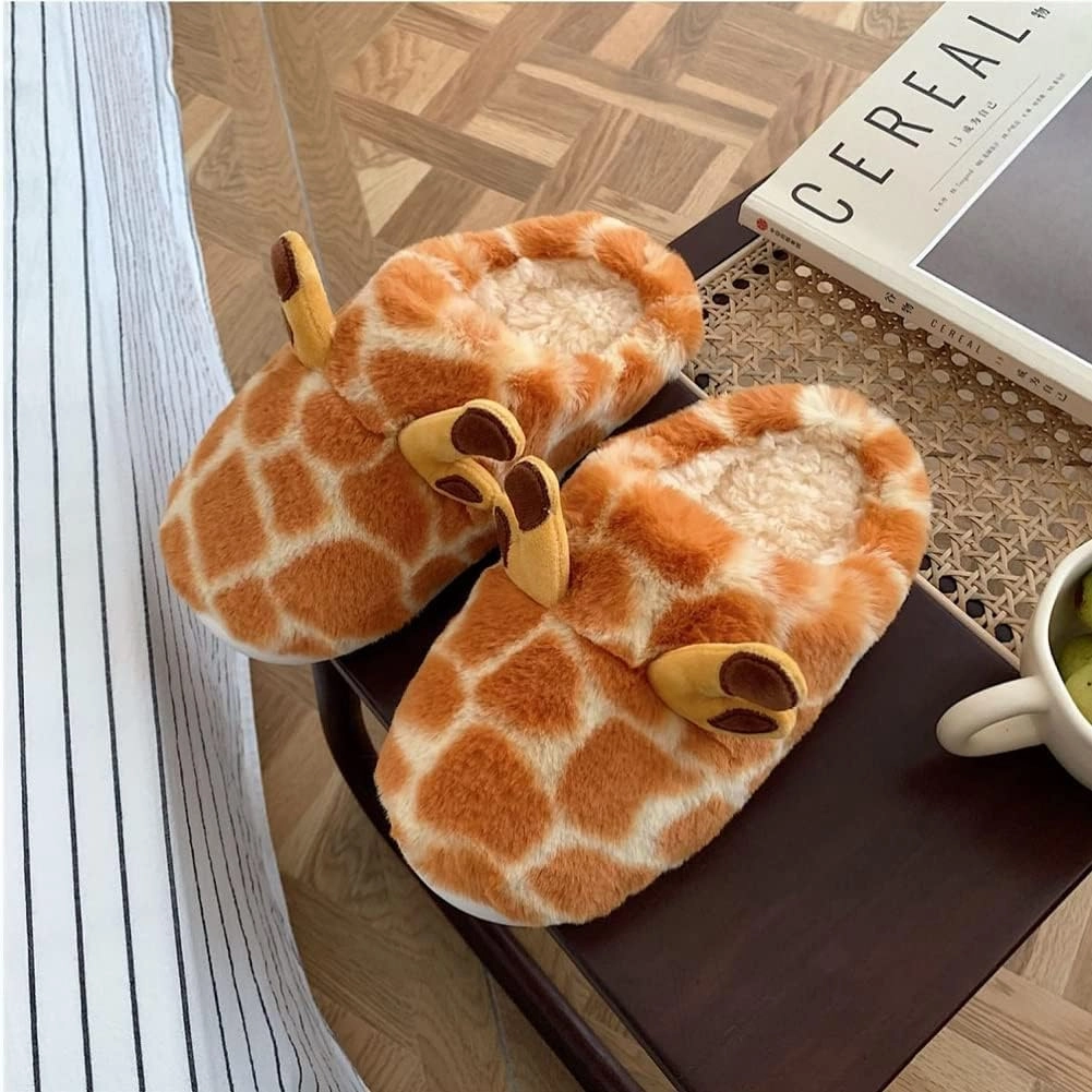 Giraffe Slippers for Women, Cute Plush 3D Giraffe Shaped Slippers for Kids & Adults Slippers Christmas (7-7.5, Style B)
