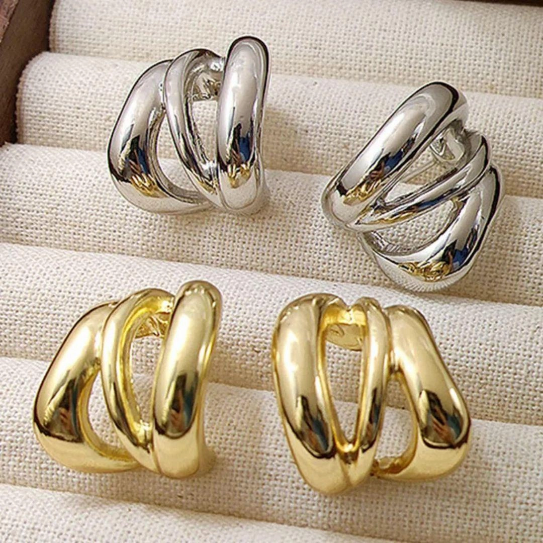 Interlocking Hoop Earrings - Fluffy