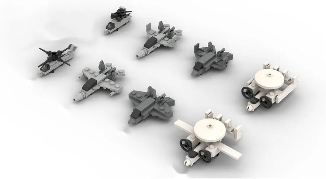 Military Helicopter Building Blocks Kit for Adults, 1/300 Scale FOD-Class Aircraft Carrier Complement Helicopter Model Set(652PCS)