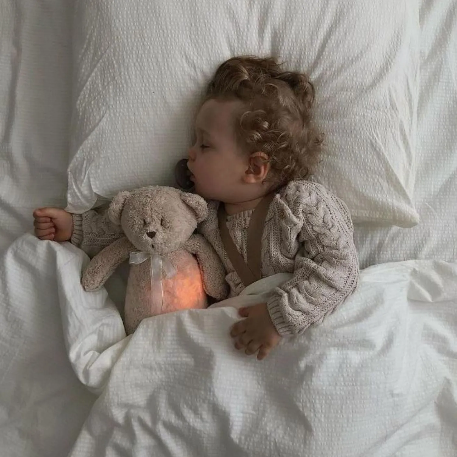 MOONIE ORGANIC HUMMING BEAR WITH NIGHT LIGHT | SAND
