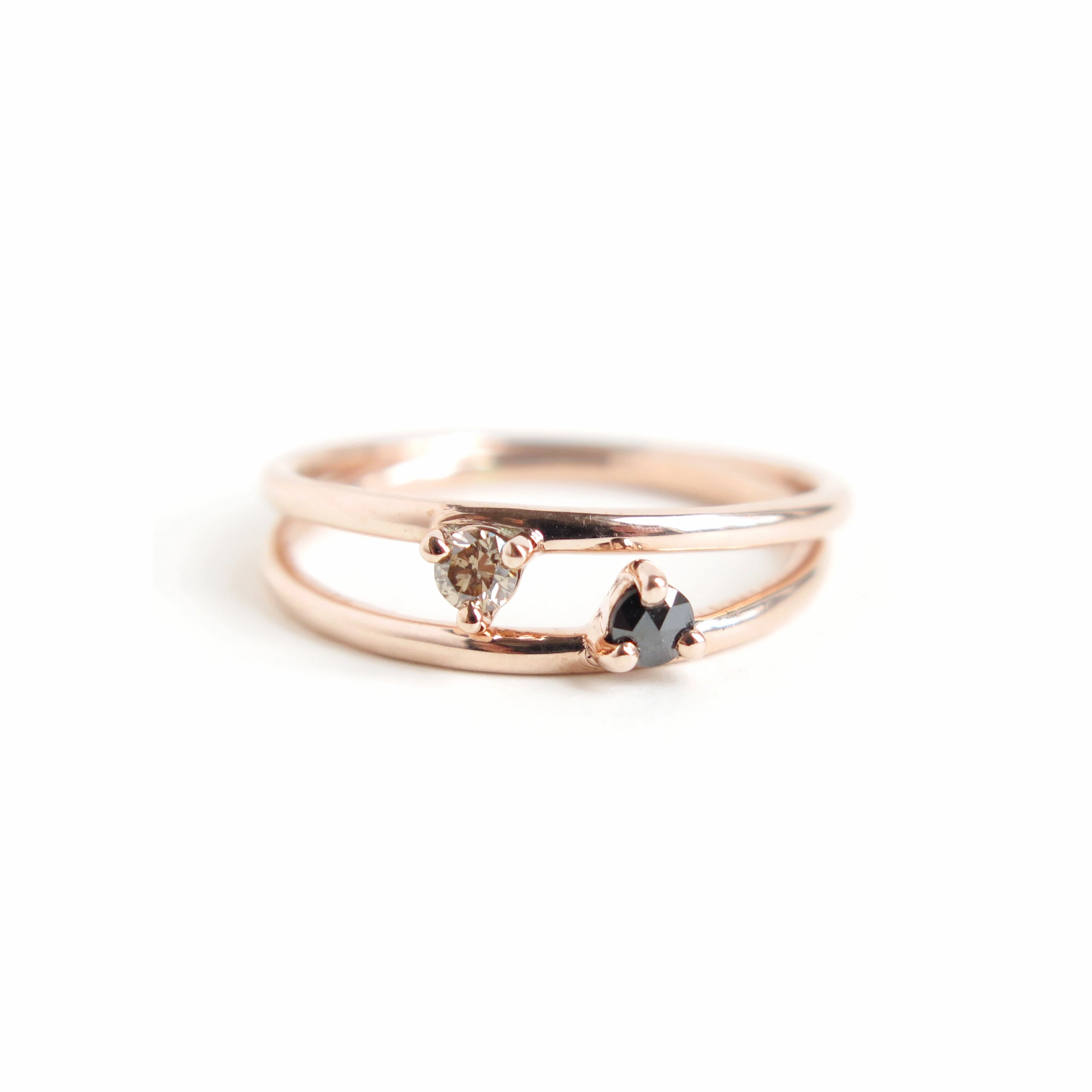 Three Claw Mini White Diamond Ring in Rose Gold